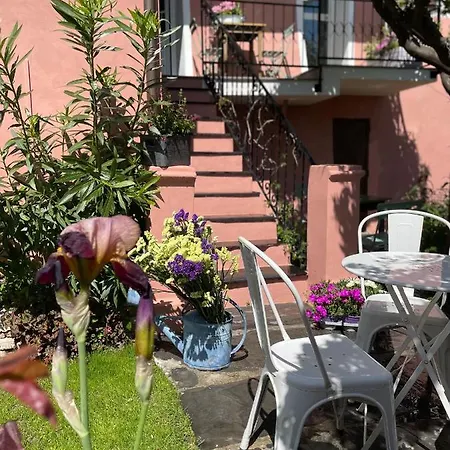 Ti Vengo A Cercare Bed & Breakfast Castellaro (Liguria)