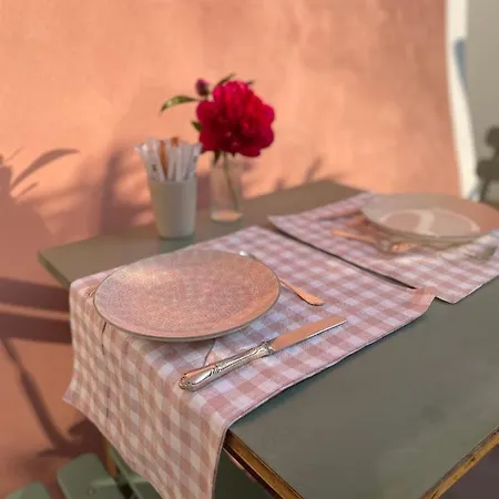 Ti Vengo A Cercare Bed & Breakfast * Castellaro (Liguria)
