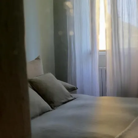 狄文阁齐卡丽住宿加早餐旅馆 卡斯泰拉罗