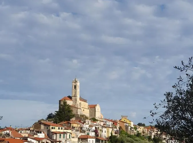Ti Vengo A Cercare 3* Castellaro (Liguria)
